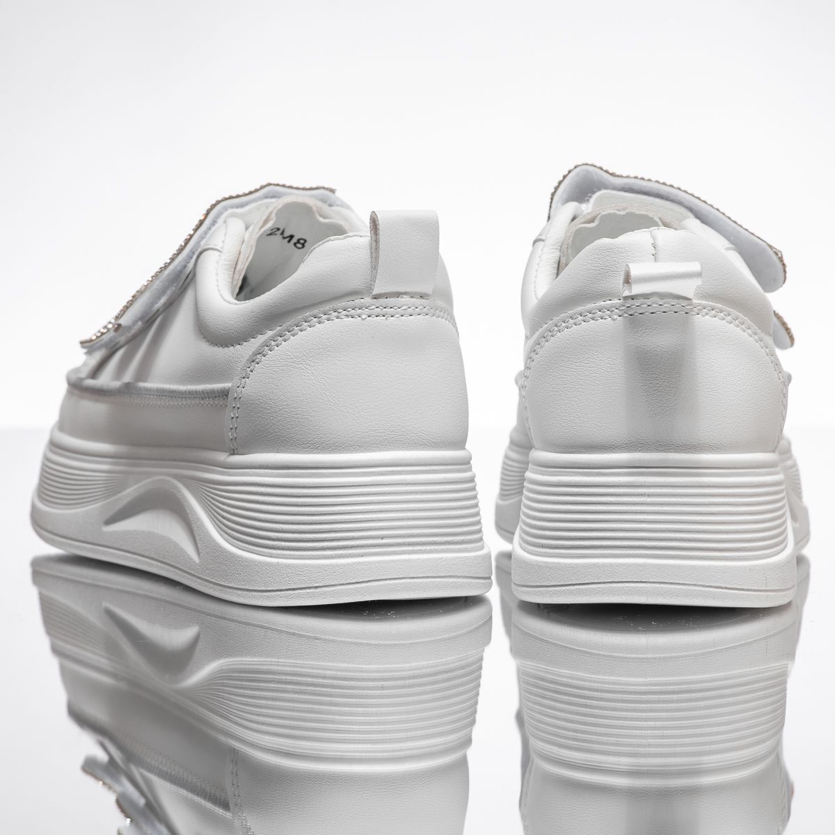 Дамски спортни обувки Luca Бяло #14162