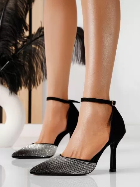 елегантни обувки