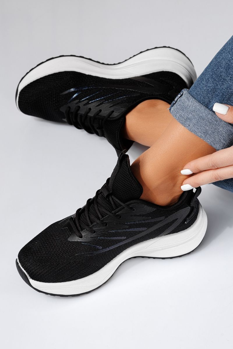 Дамски маратонки черни от текстилен материал Gia #20759