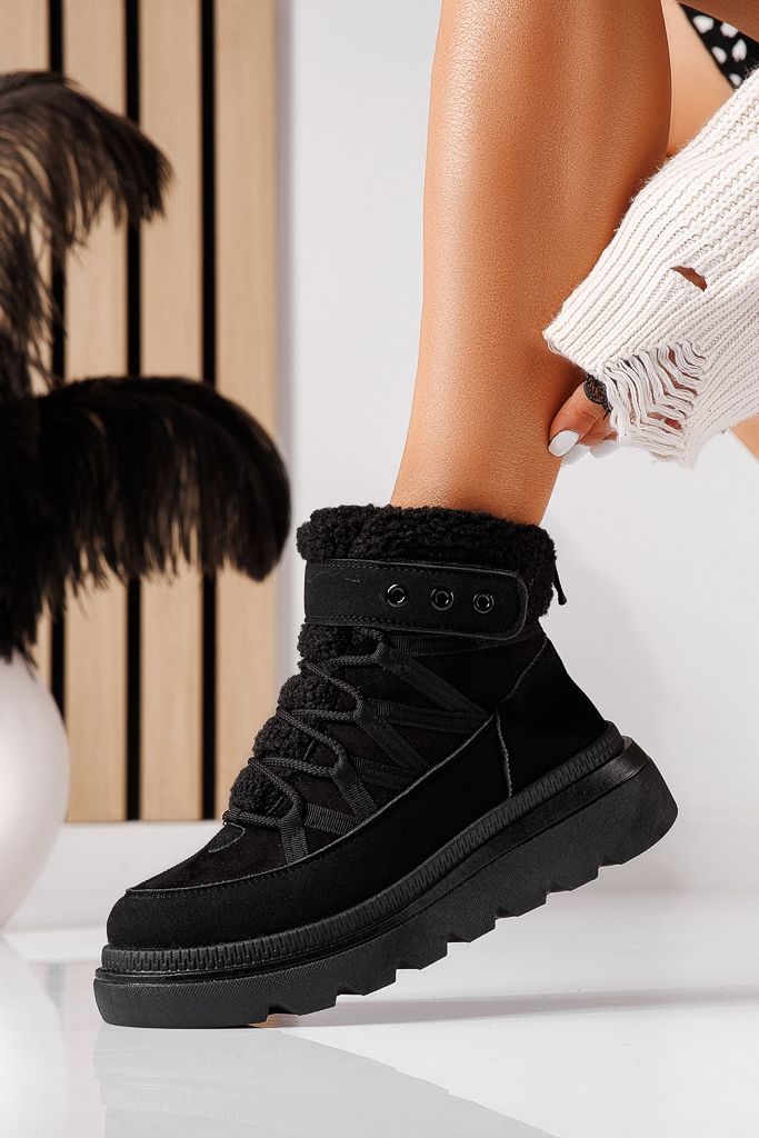 Дамски черни ботуши с подплата от еко кожа Abbey #22532