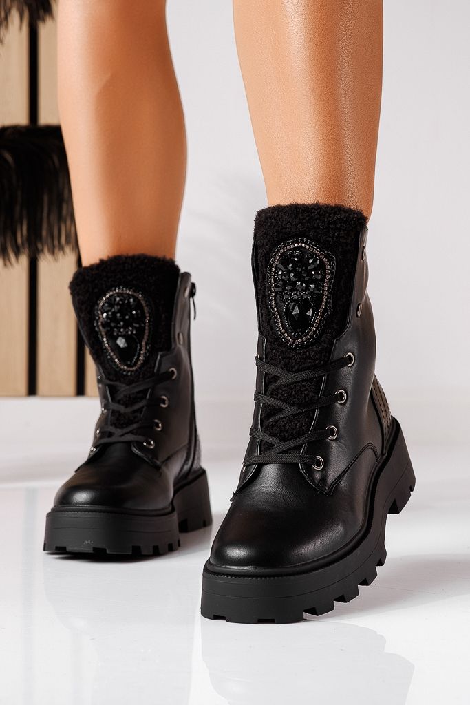 Дамски боти подплатени с пух черни от еко кожа Clara #22540