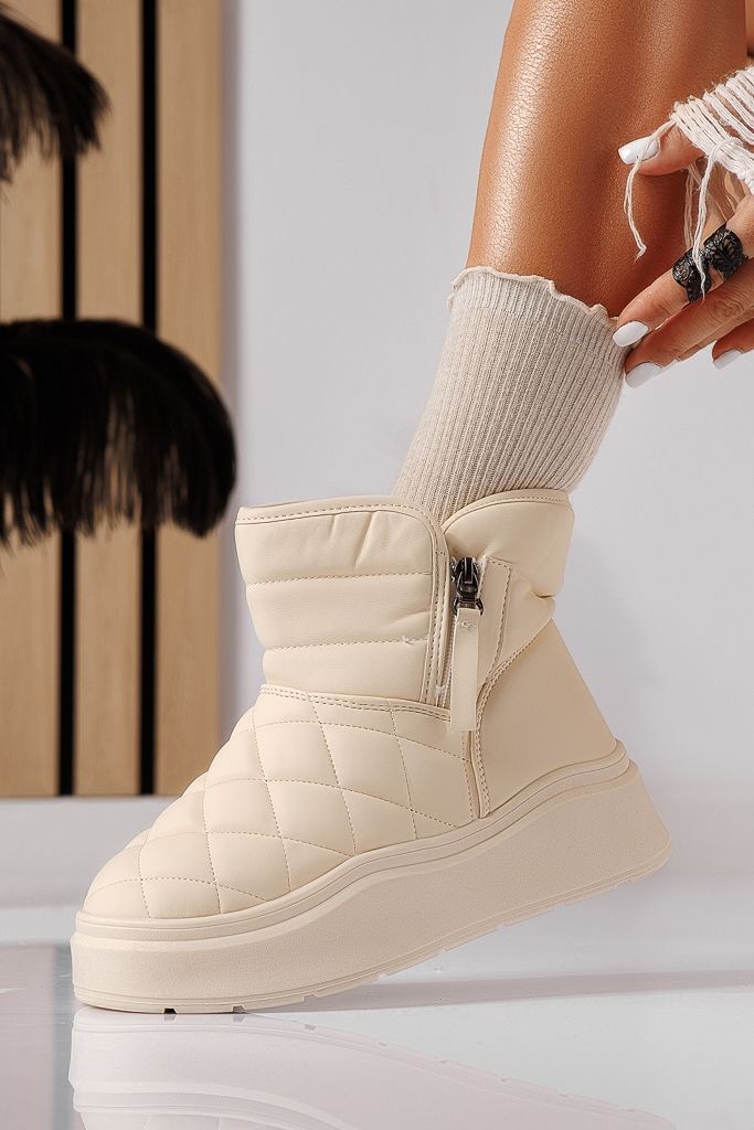 Дамски боти подплатени с пух бежови от еко кожа Vittoria #22511