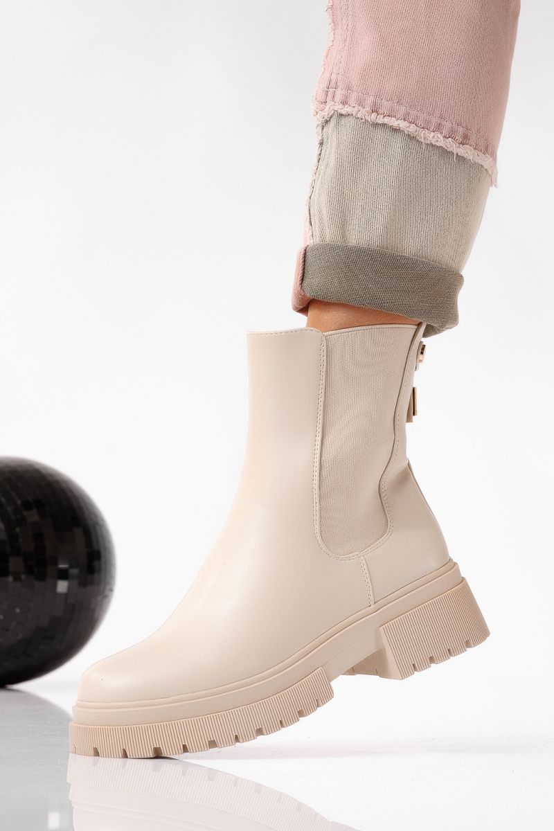 Дамски боти подплатени с пух бежови от еко кожа Aurora #22635