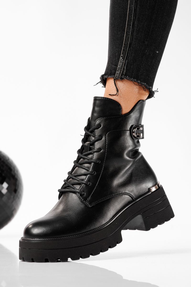 Дамски боти подплатени с пух черни от еко кожа Dalia #22768