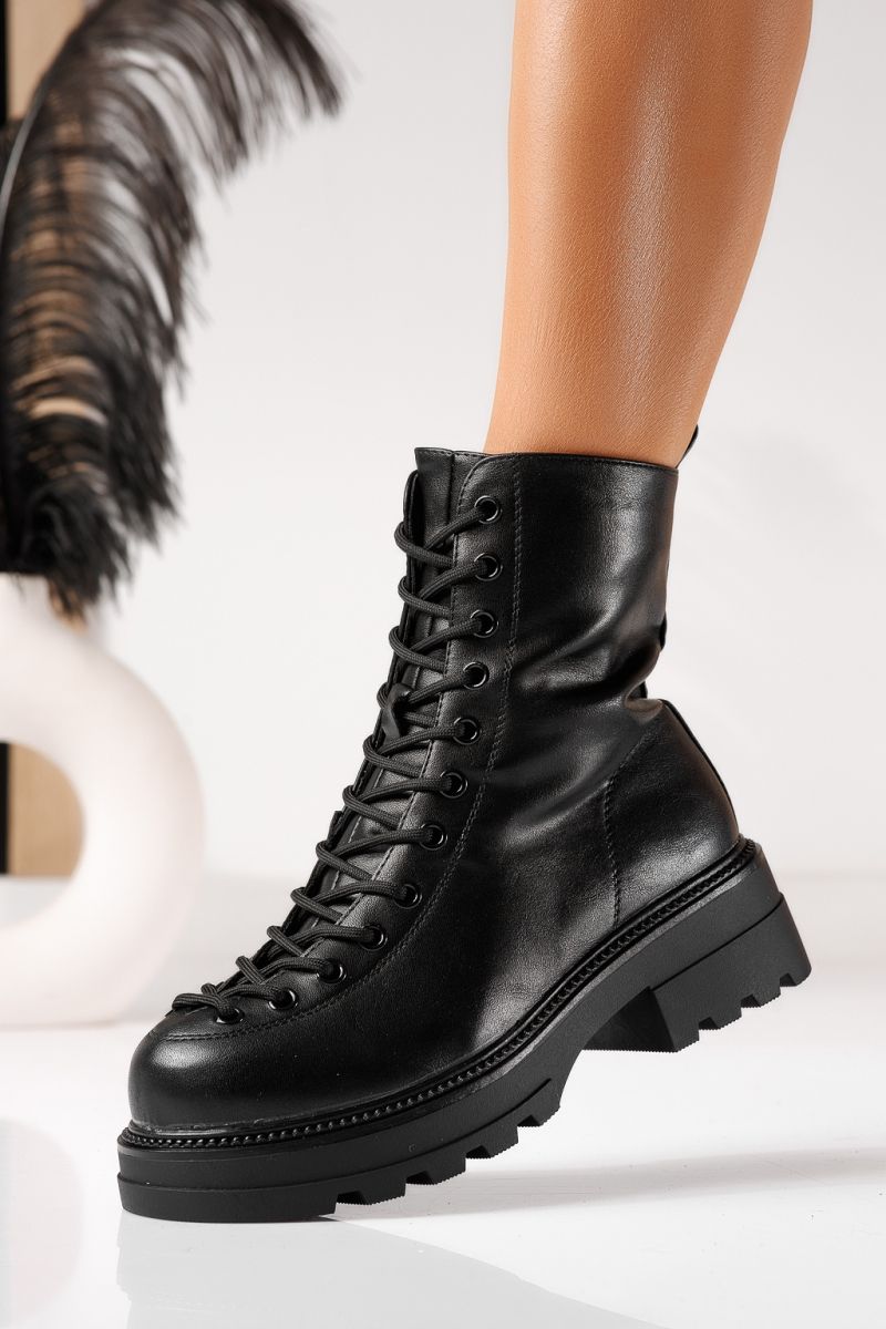 Дамски боти ватирани черни от еко кожа Karina #22928