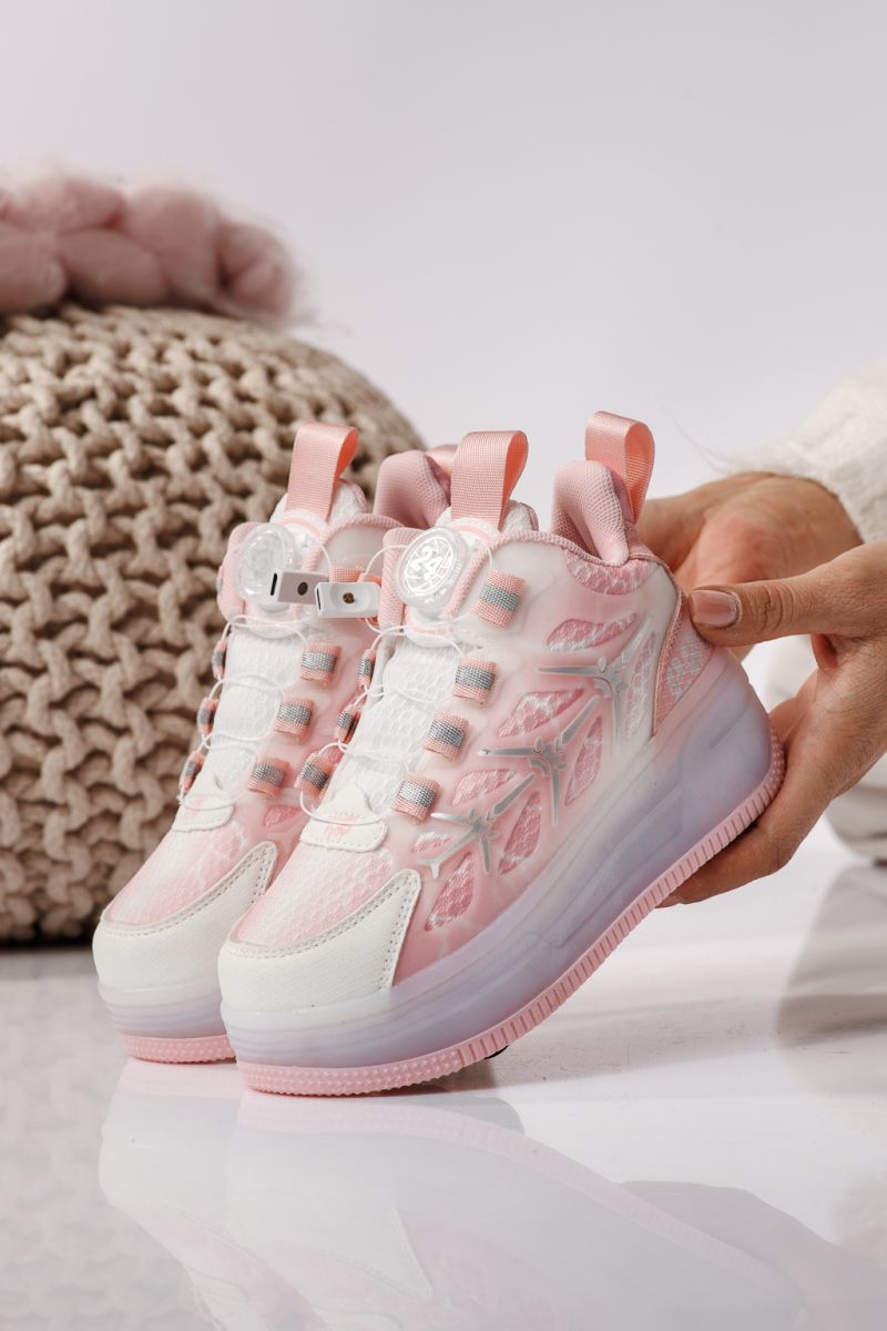 Маратонки с колелца розови от текстилен материал Carla #22890