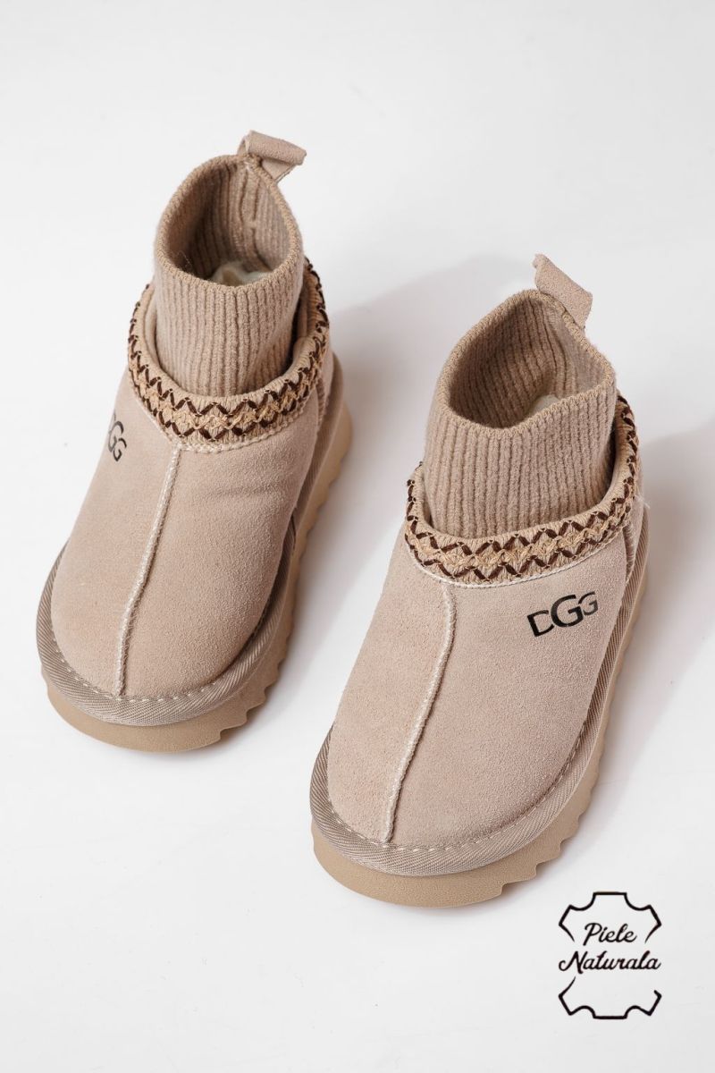Боти за момичета подплатени с пух бежови от обърната естествена кожа Esfir #22986