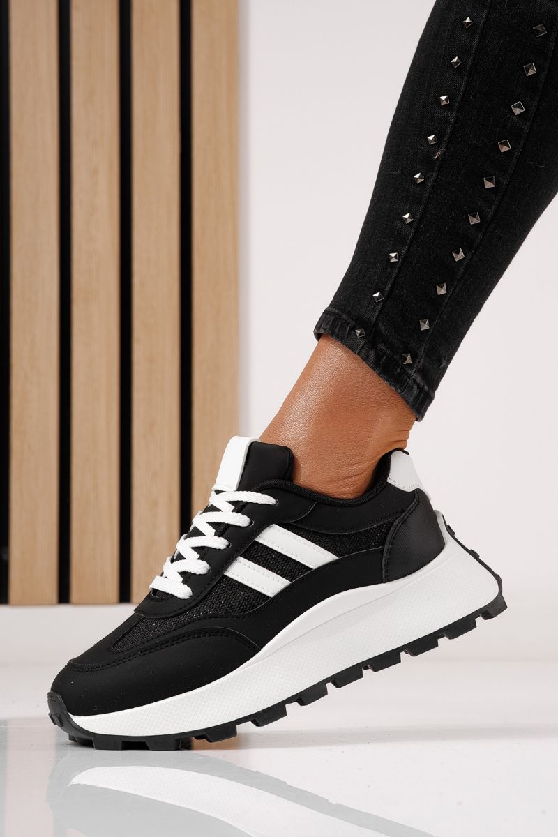 Дамски маратонки черни от еко кожа Mia #24319