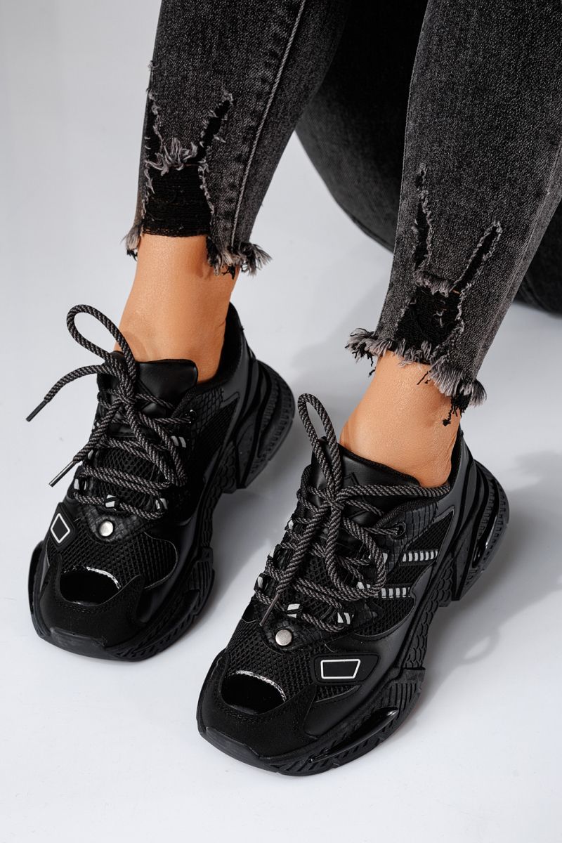 Дамски маратонки черни от еко кожа Devi #24545