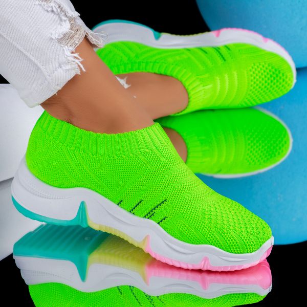 Дамски спортни обувки Sabina Зелено #6857M