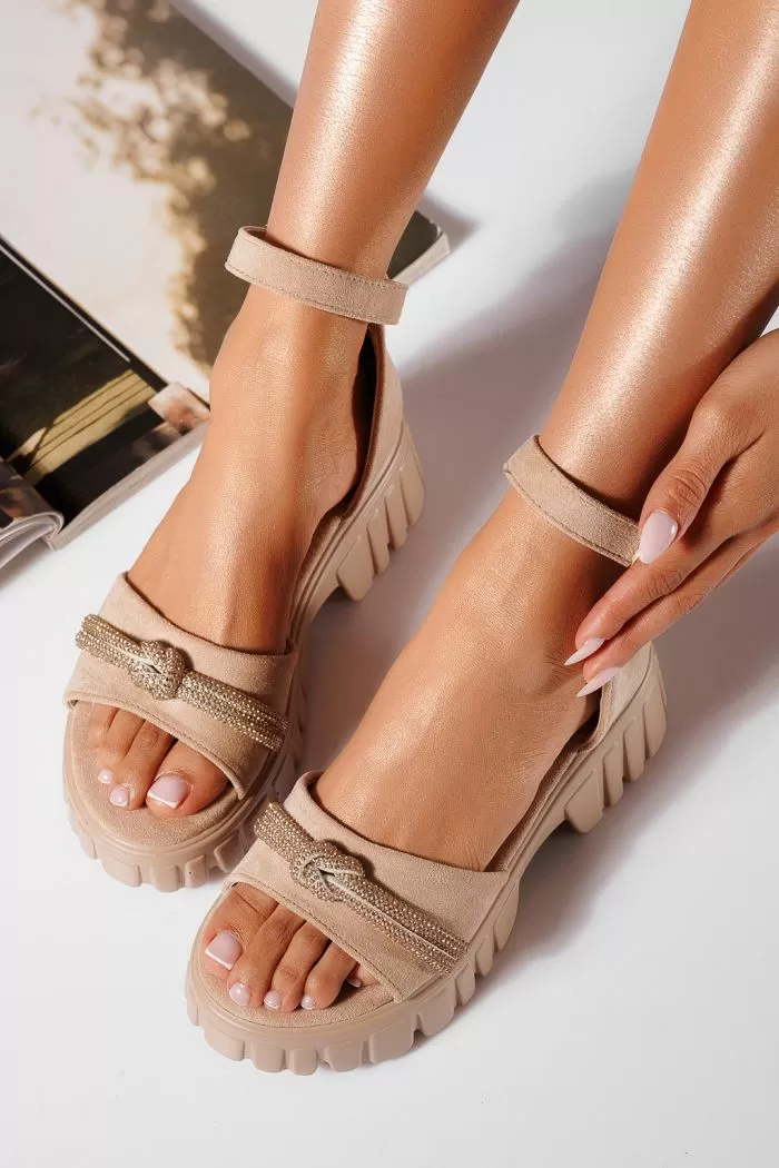 Дамски сандали с платформа бежови от обърната еко кожа Adela #21437