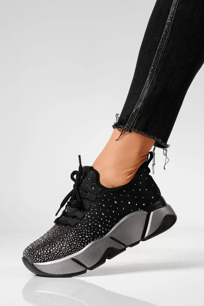 Дамски черни текстилни маратонки Maria #22336