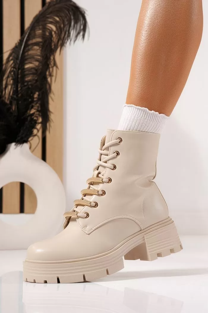 Дамски боти подплатени с пух бежови от еко кожа Julia #23087