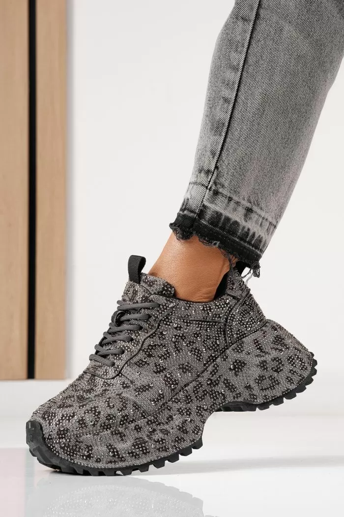 Дамски маратонки черни от обърната еко кожа Izabela #24118