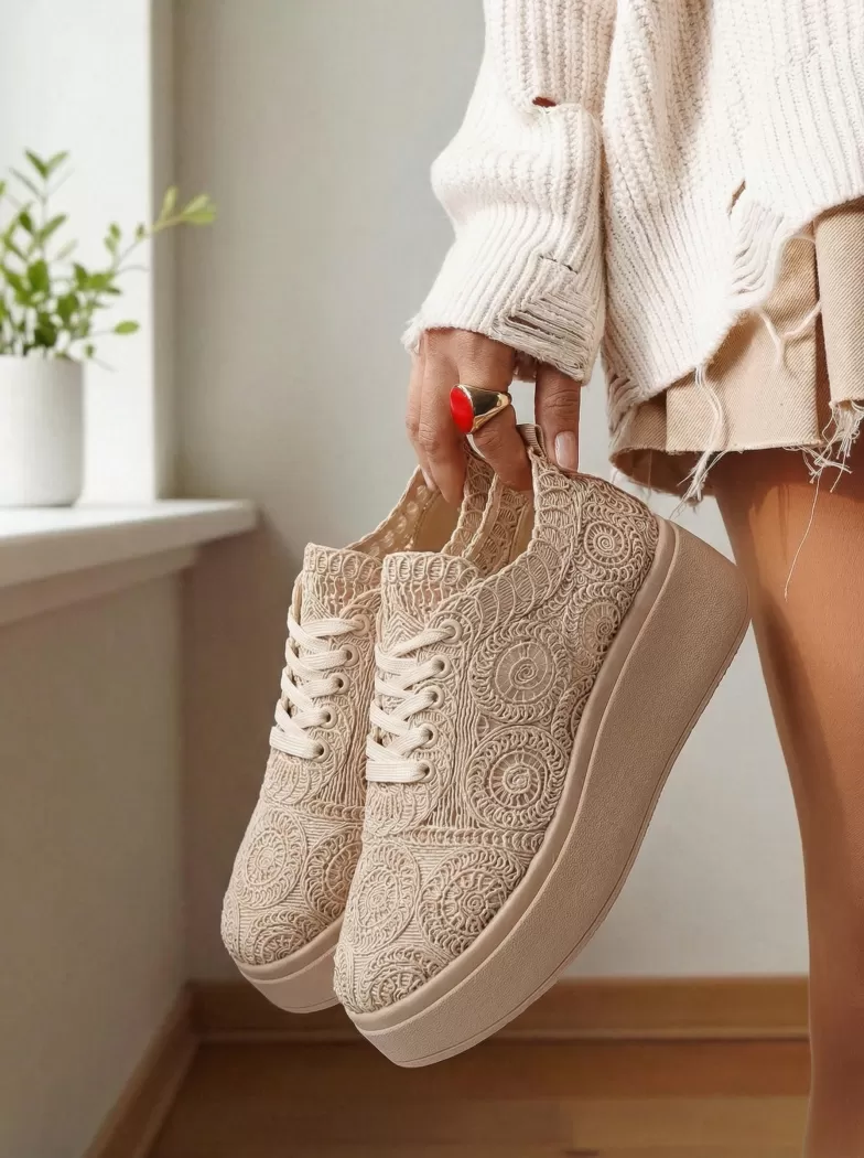 Дамски маратонки бежови от текстилен материал Loretta #24490