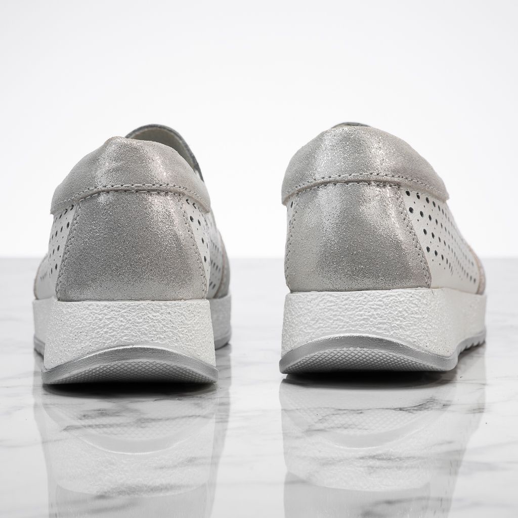 Дамски обувки от естествена кожа С перфорации Luana Бяло #13940