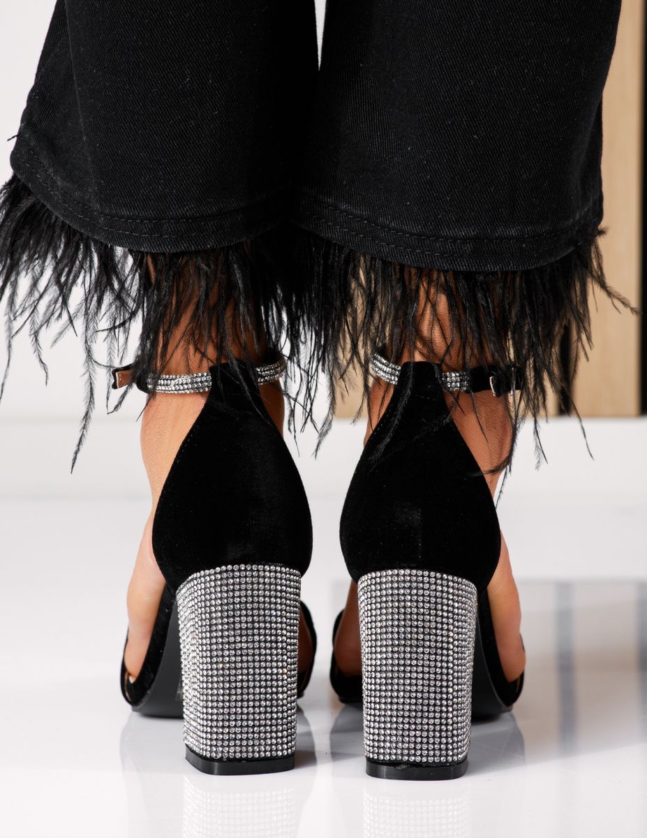 Дамски сандали с ток черни от обърната еко кожа Hazel #18625