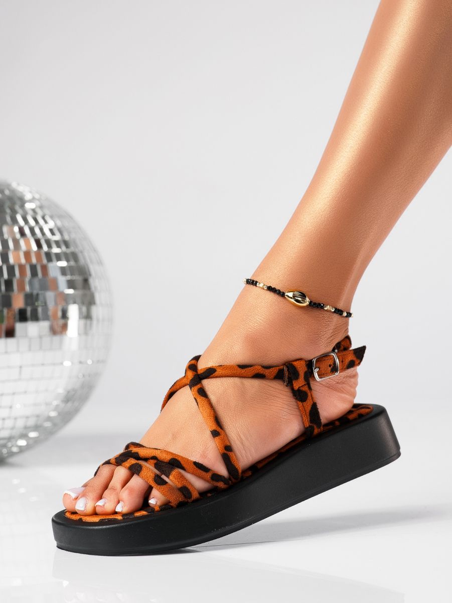 Дамски сандали с платформа кафяви от текстилен материал Iris #19371