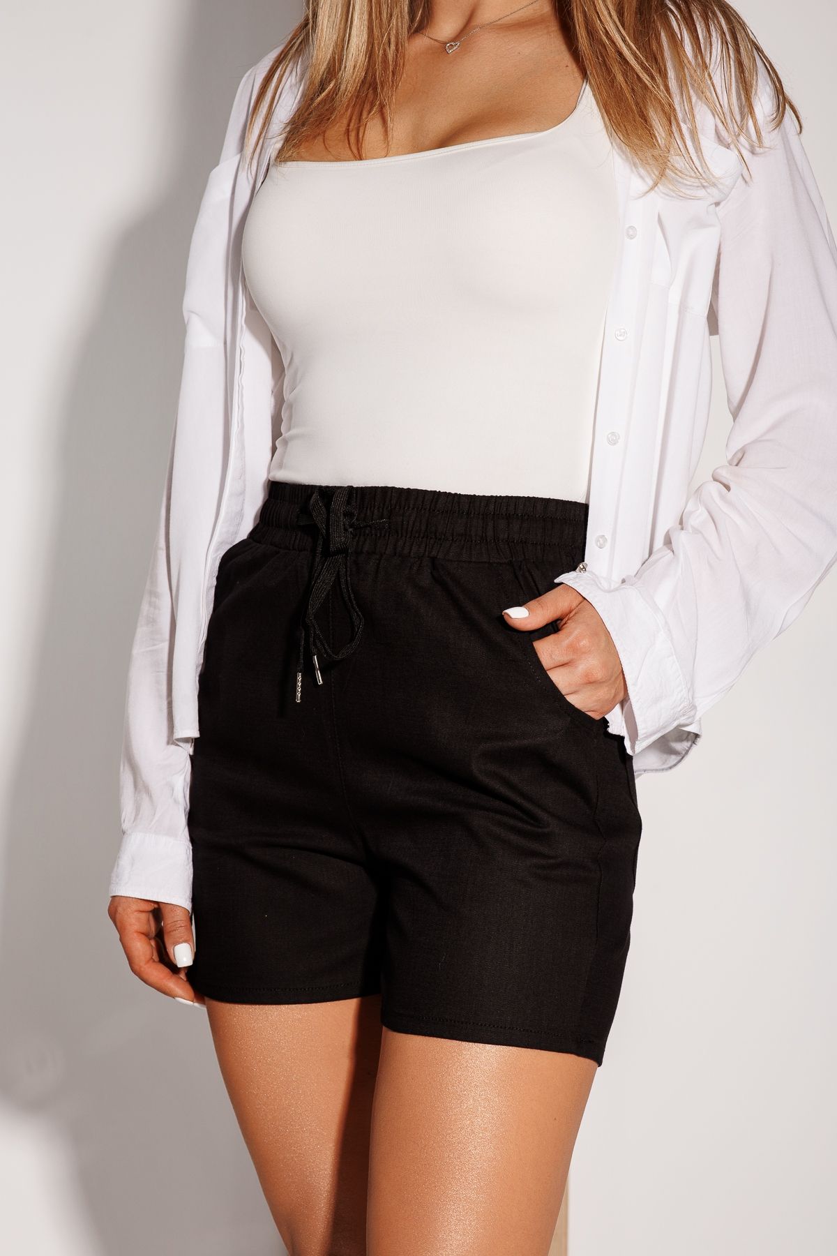 Дамски Летен Къс Панталон Lissa черни #A1129