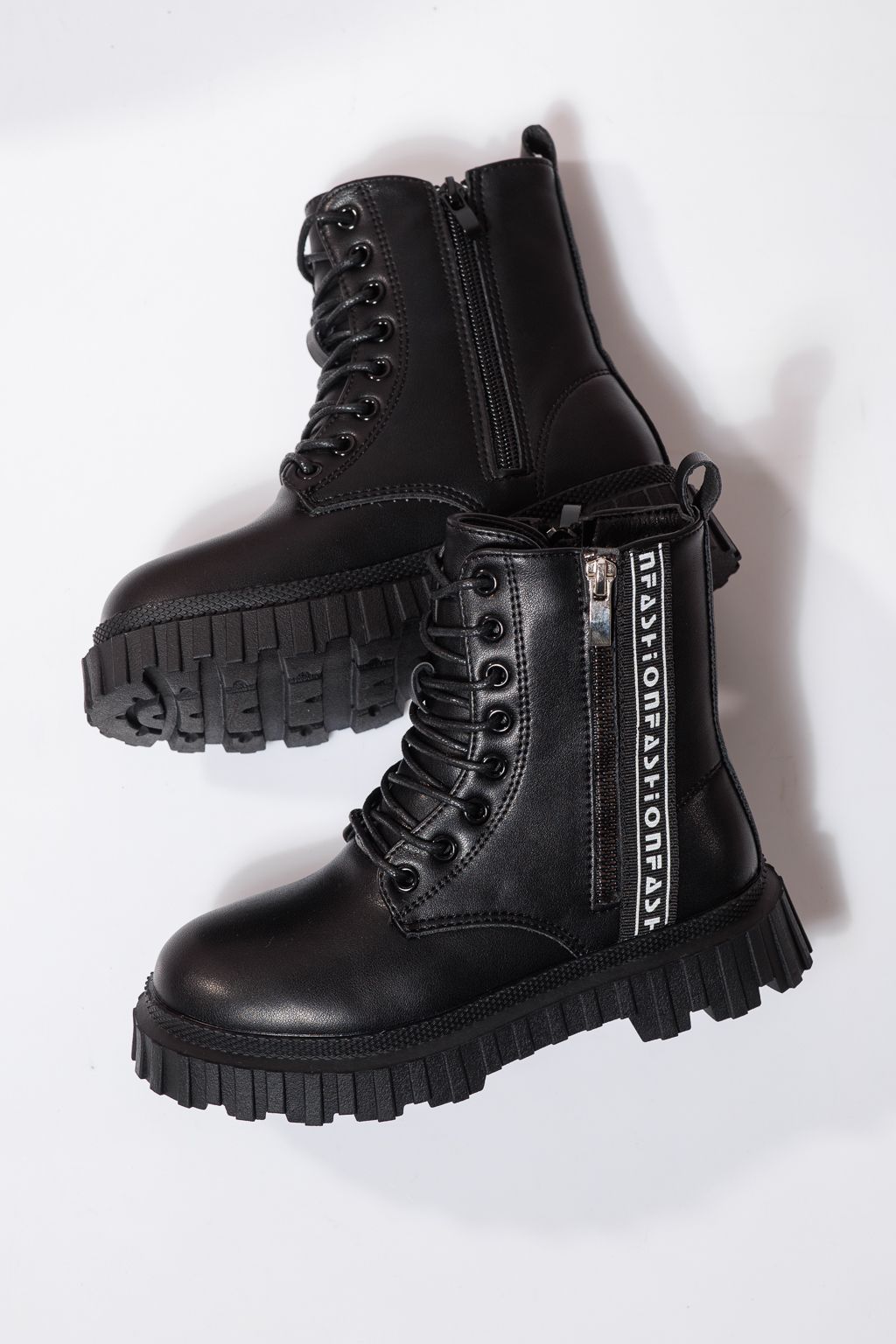 Боти за момичета подплатени с пух черни от еко кожа Elia #23127