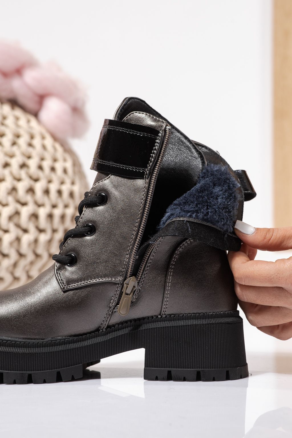 Боти за момичета подплатени с пух сиви от еко кожа Alisa #23110