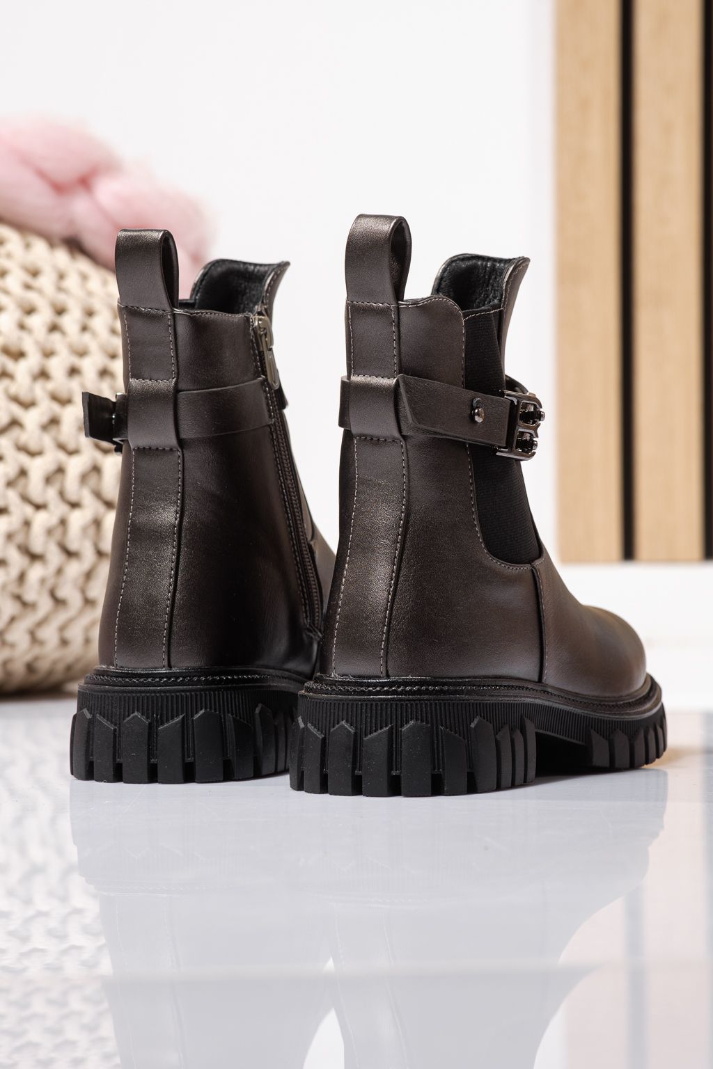 Боти за момичета подплатени с пух сиви от еко кожа Sara #23105