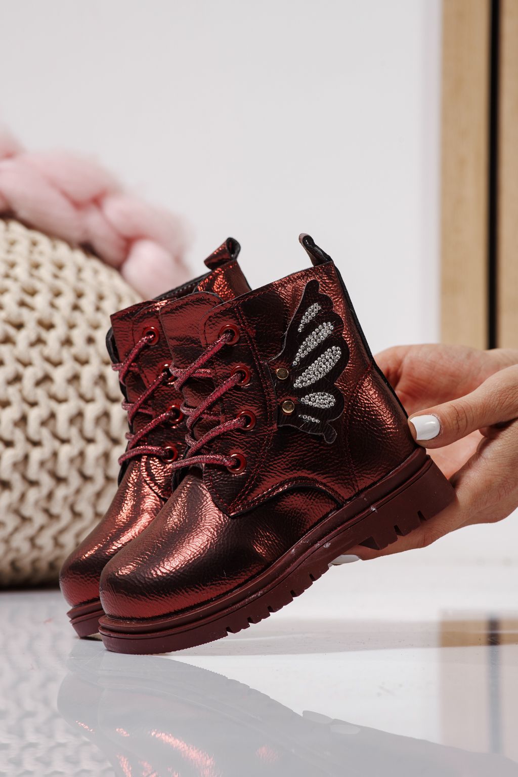 Боти за момичета подплатени с пух червен от еко кожа Melania #23143