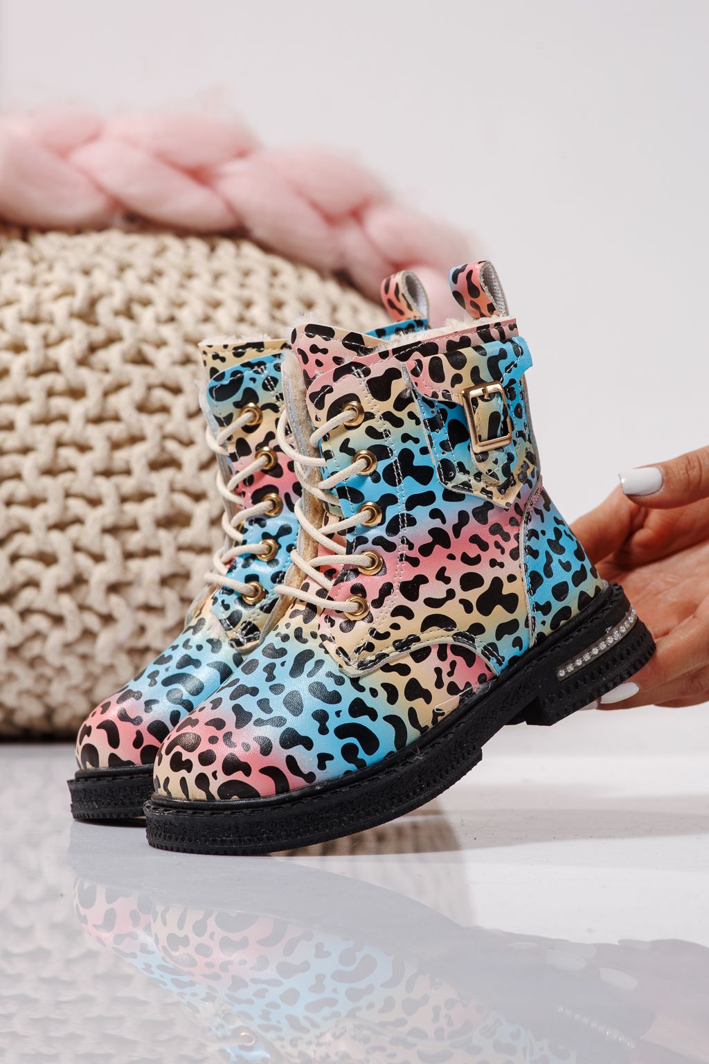 Боти за момичета подплатени с пух сини от еко кожа Iris #23139