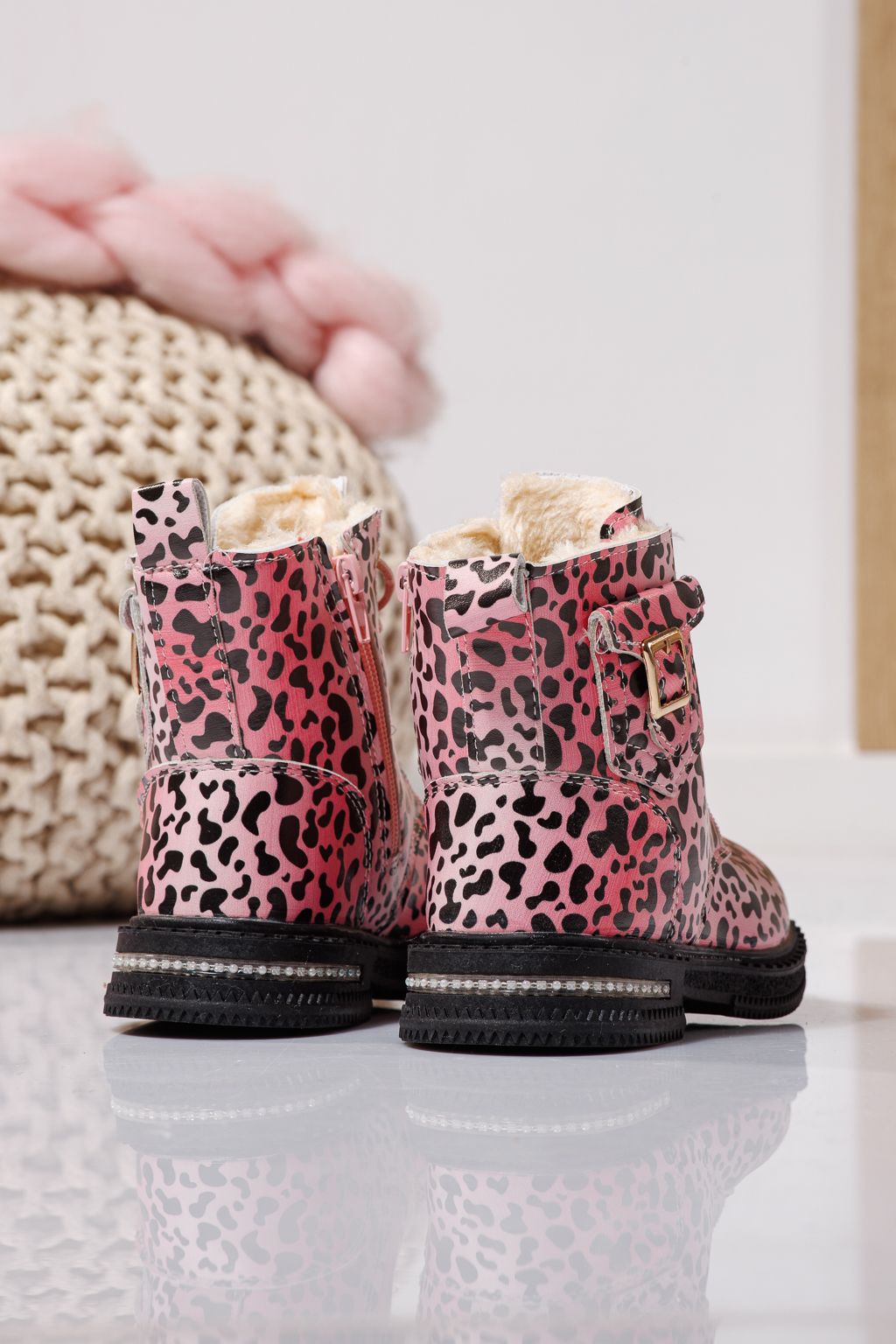 Боти за момичета подплатени с пух розов от еко кожа Iris #23134