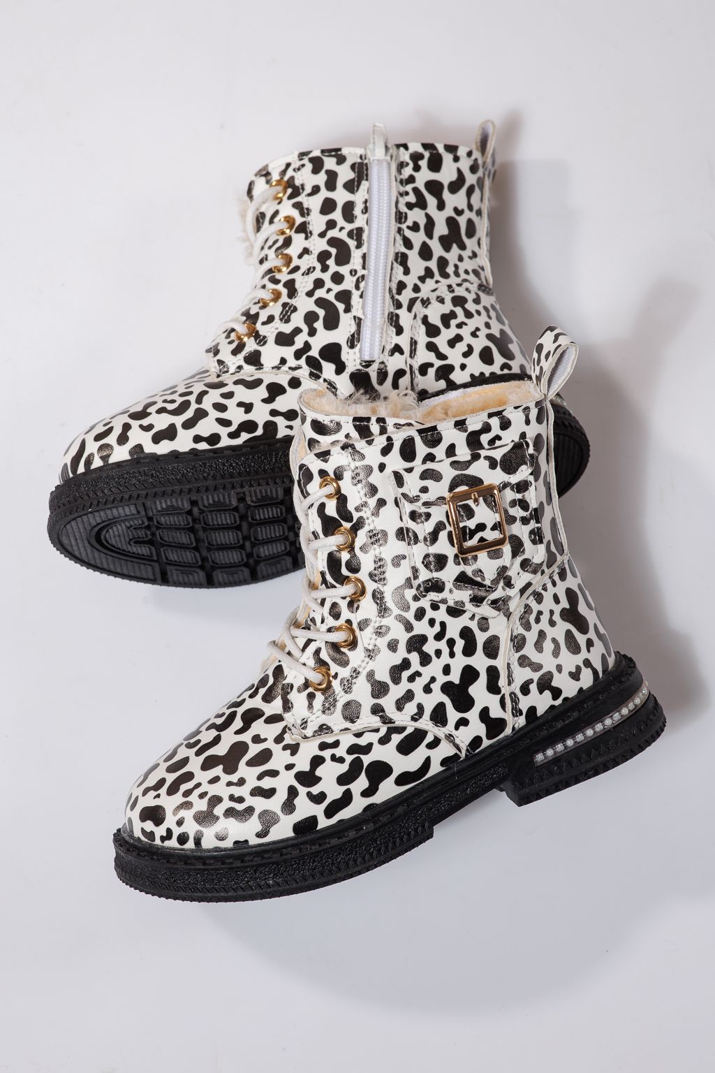 Боти за момичета подплатени с пух черни от еко кожа Iris #23135