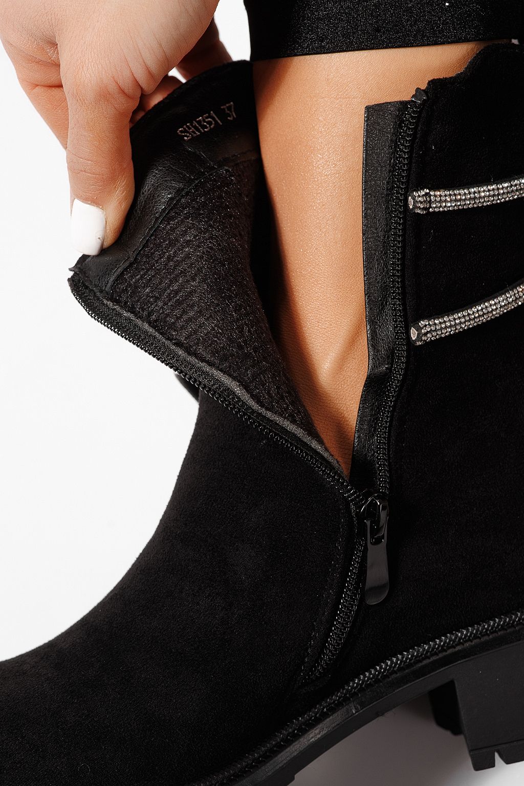 Дамски боти подплатени черни от обърната еко кожа Eleanora #23078