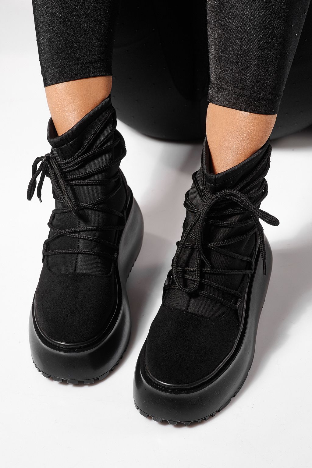 Дамски боти подплатени черни от обърната еко кожа  Inсивиd #23165