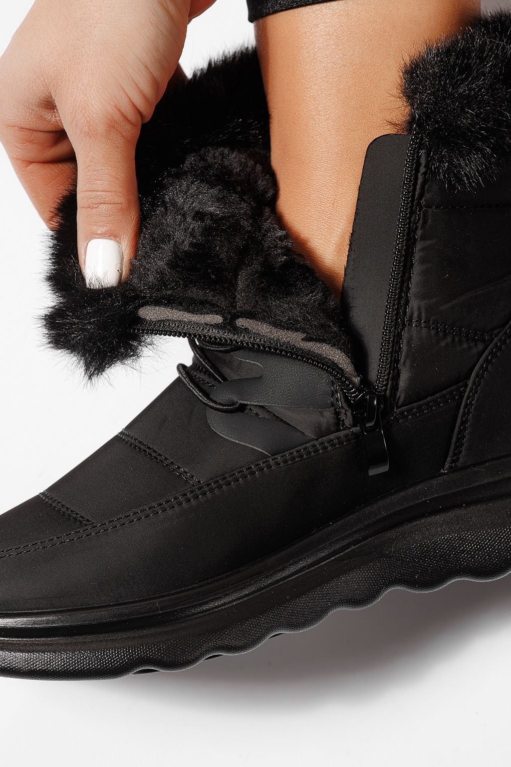 Дамски боти подплатени с пух черни от шушлек Alice #23064