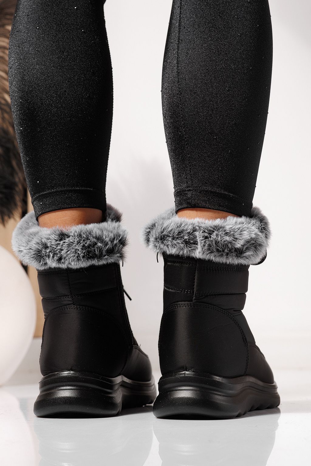 Дамски боти подплатени с пух черни от шушлек Alessia #23066