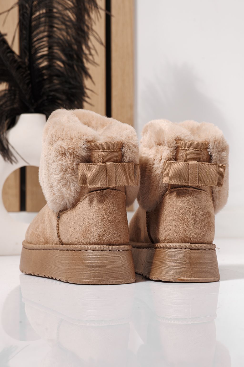 Дамски къси чизми подплатени с пух тип UGG каки от обърната еко кожа Beatrice #23069