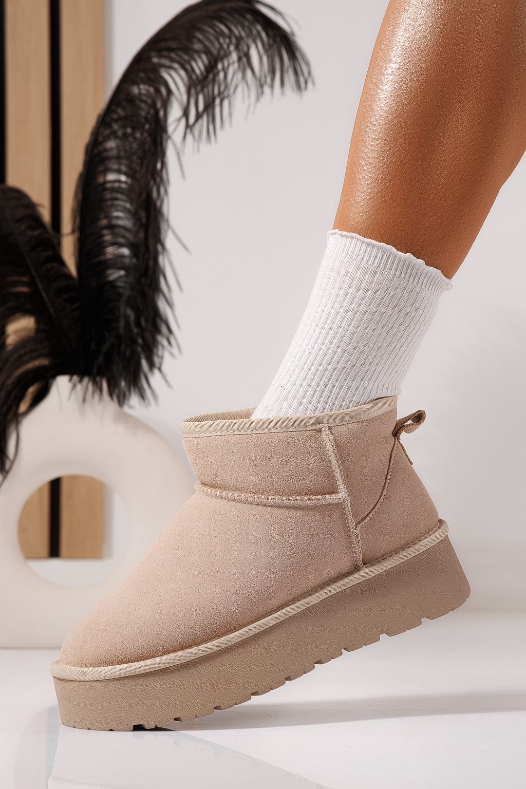 Дамски къси чизми подплатени с пух тип UGG бежови от обърната естествена кожа Sabina #23154