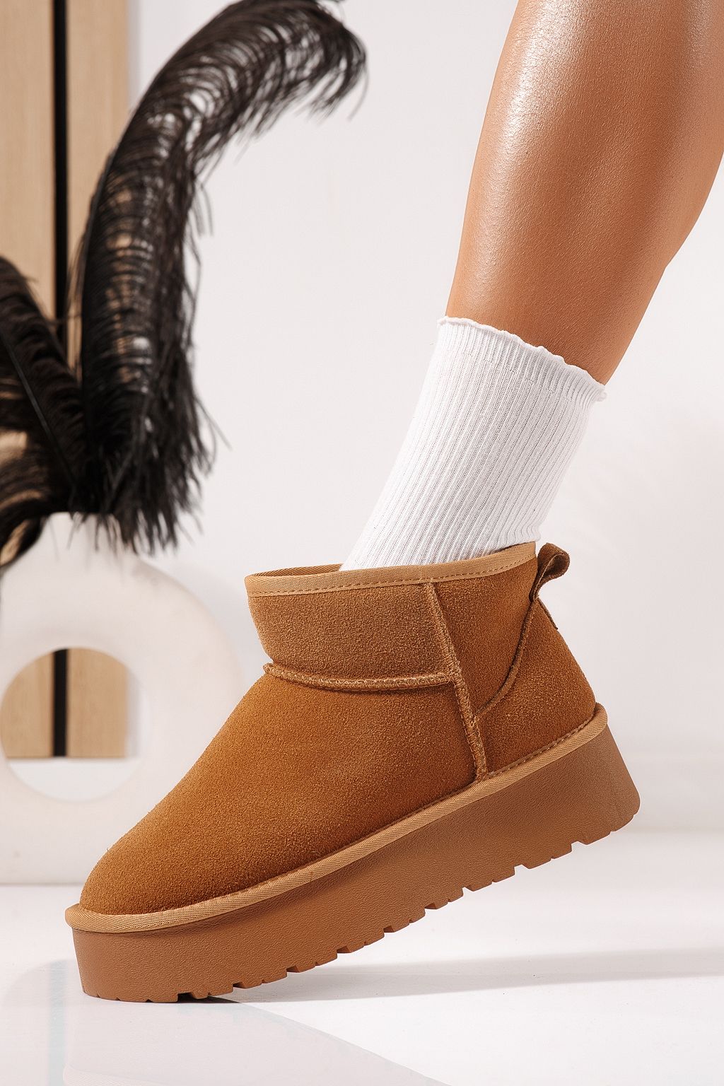 Дамски къси чизми подплатени с пух тип UGG кафяв от обърната естествена кожа Sabina #23155