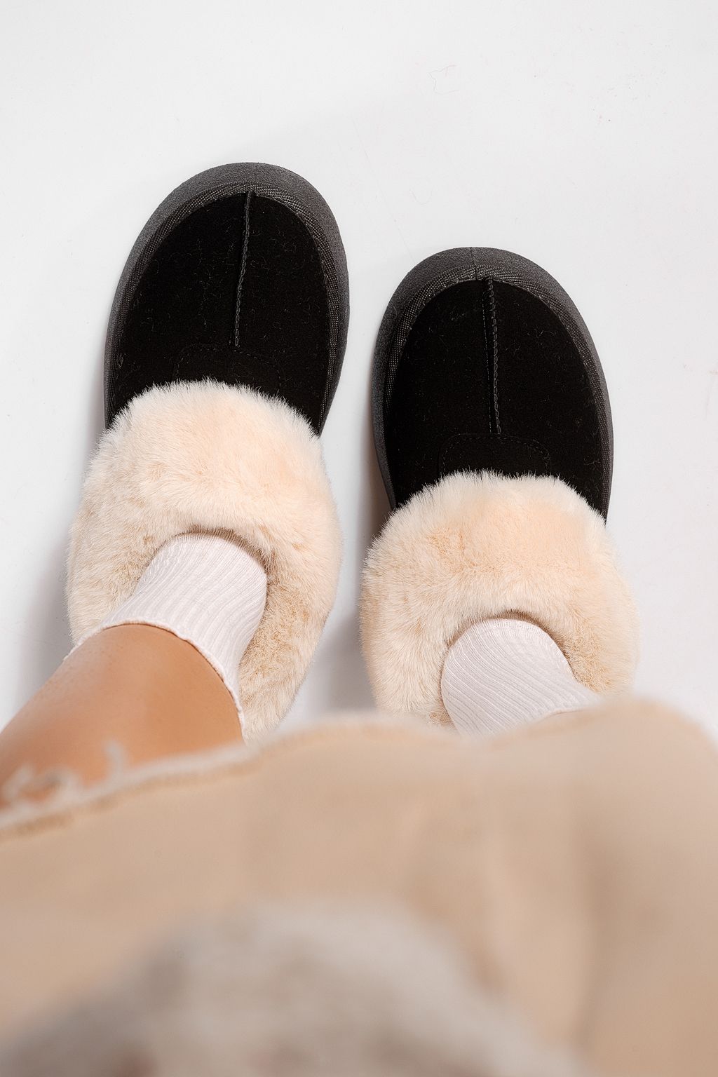 Дамски боти подплатени с пух тип UGG черни от обърната еко кожа Antonia #23061