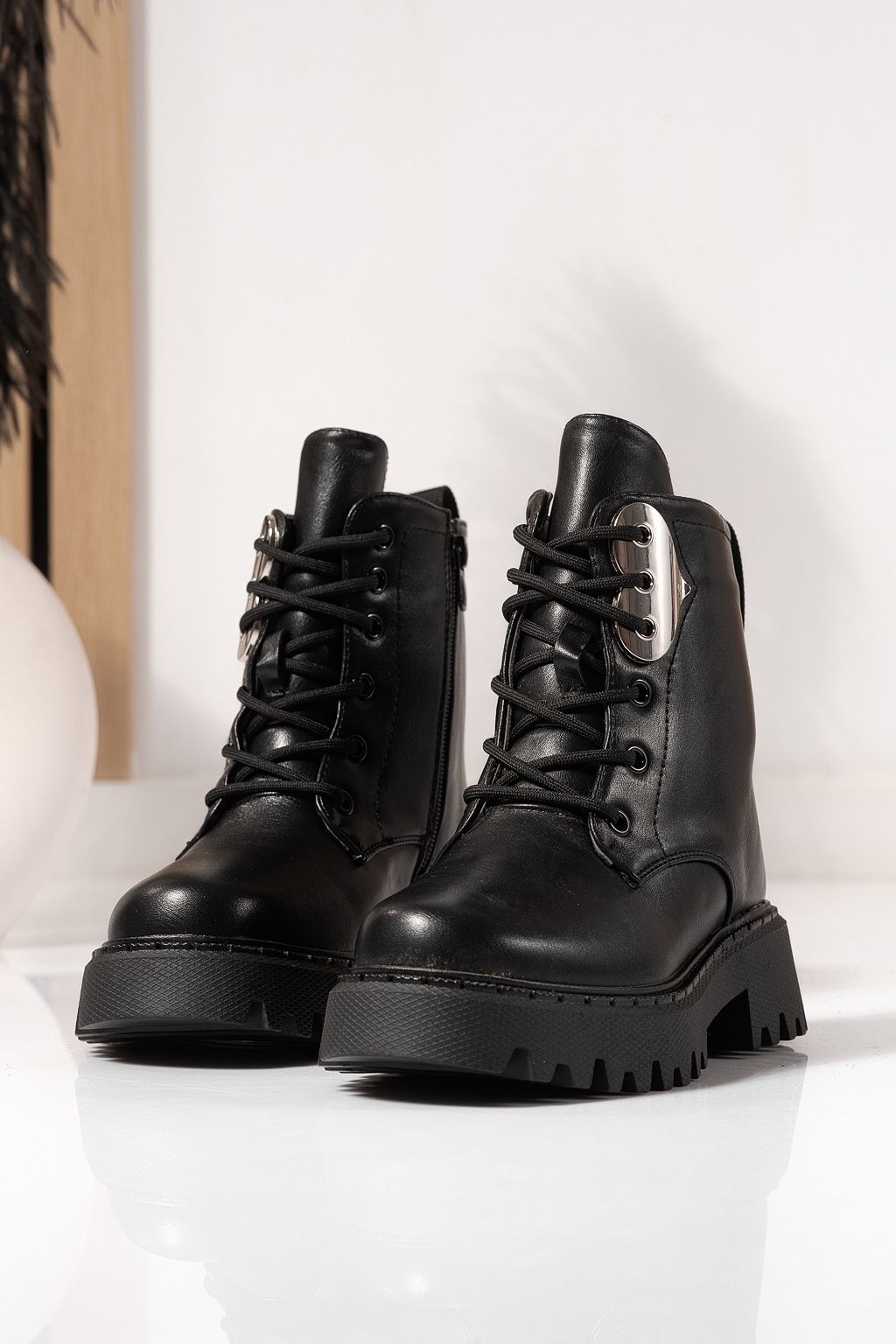 Черни момичешки ботуши с подплата от еко кожа Alina #23178