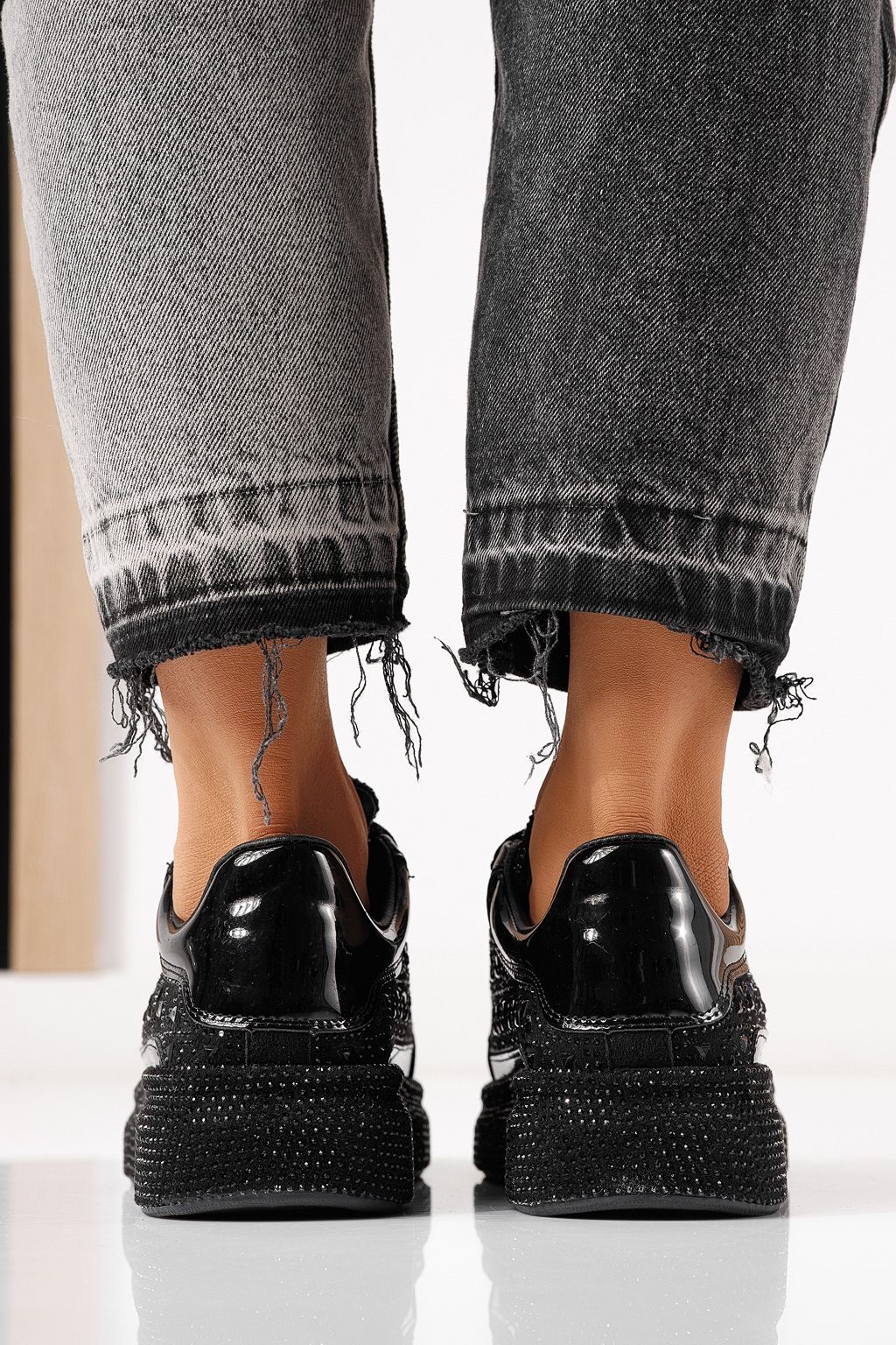 Дамски маратонки черни от обърната еко кожа Ilinca  #24116