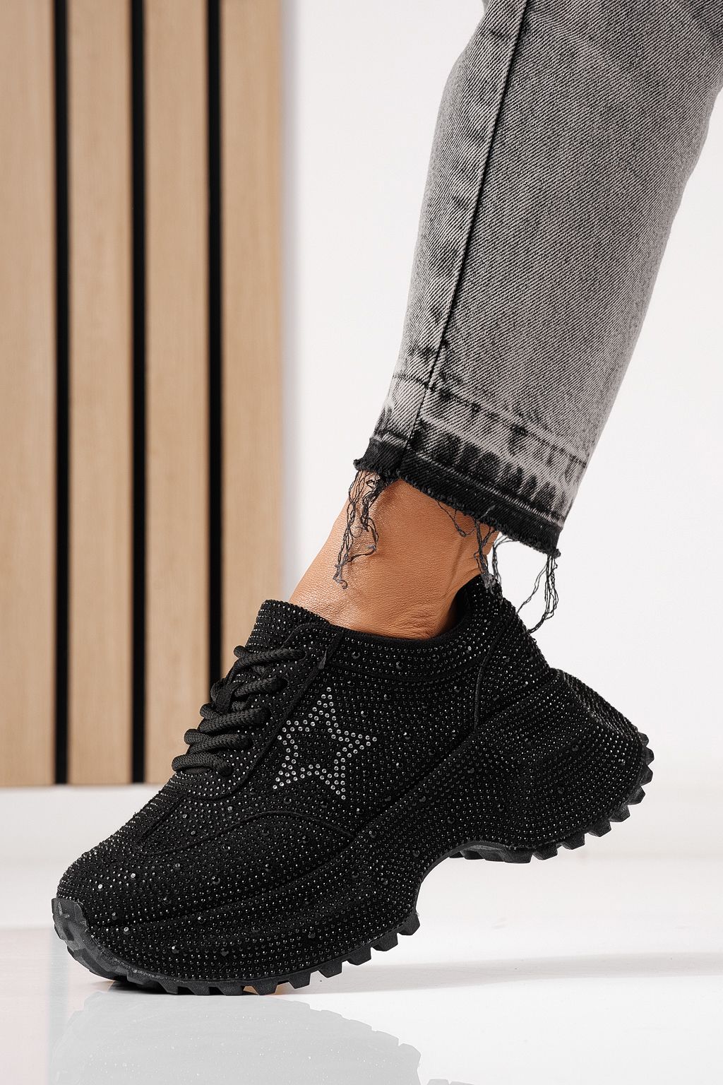 Дамски маратонки черни от обърната еко кожа Iulia #24107