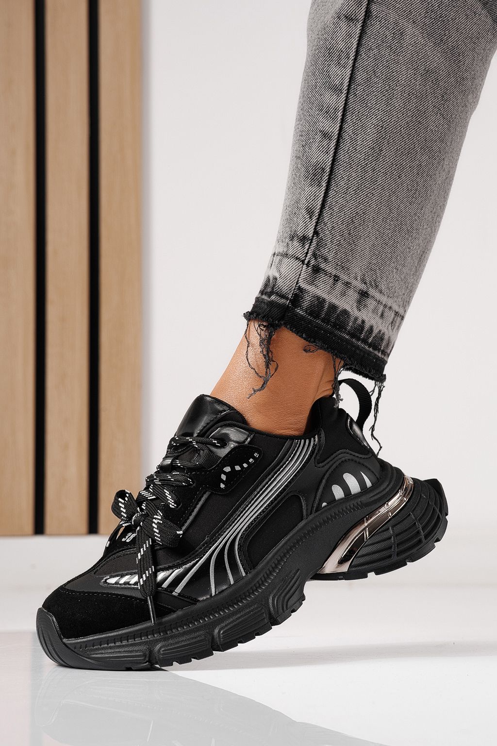 Дамски маратонки черни от еко кожа Denisa #24073