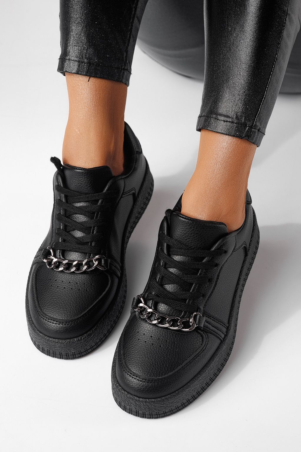 Дамски маратонки черни от еко кожа Olivia #24169