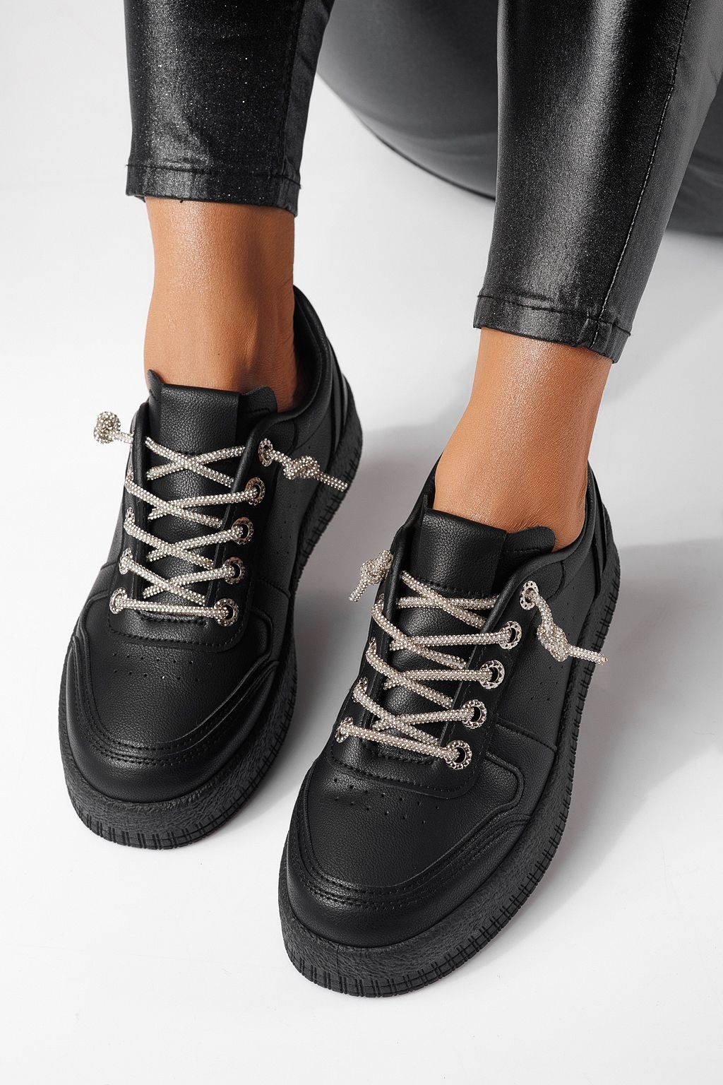 Дамски маратонки черни от еко кожа Nicole #24165