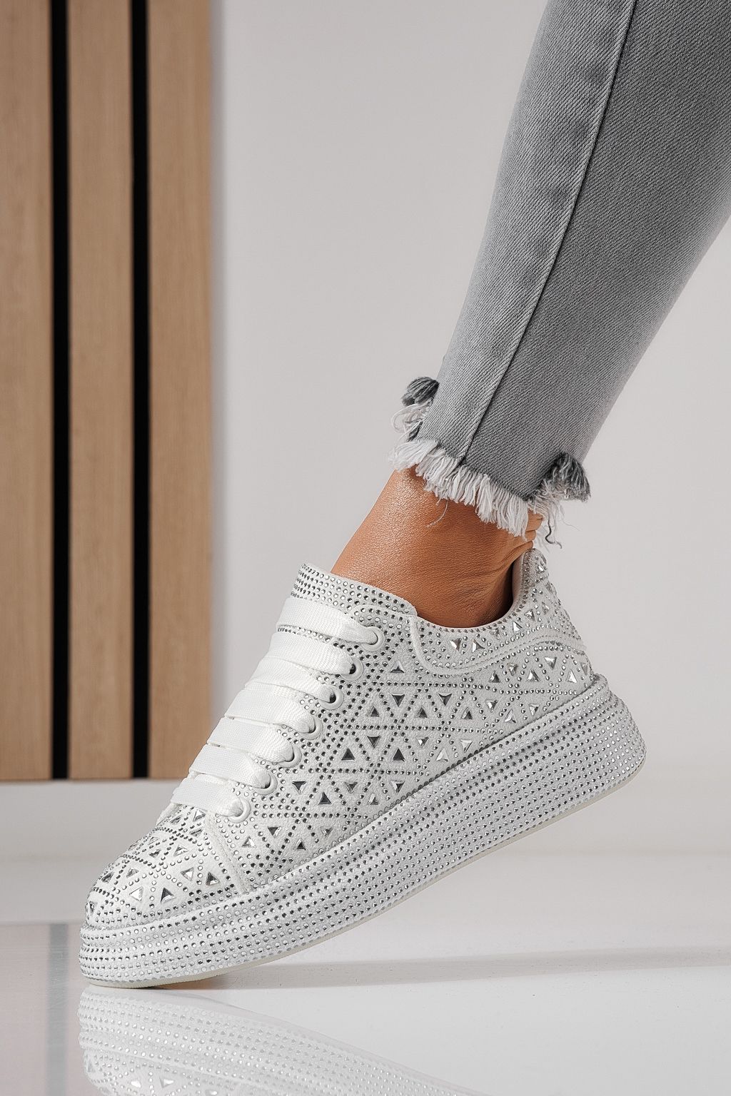 Дамски маратонки бели от обърната еко кожа Iris #24115