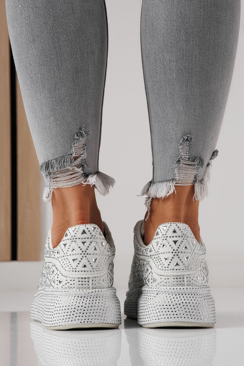 Дамски маратонки бели от обърната еко кожа Iris #24115