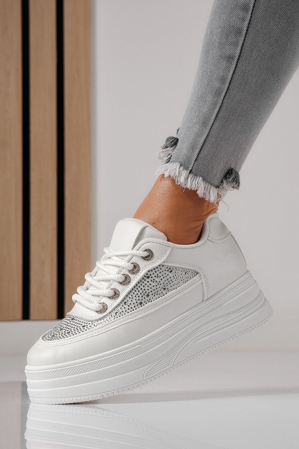 Дамски маратонки бели от еко кожа Clara #24057