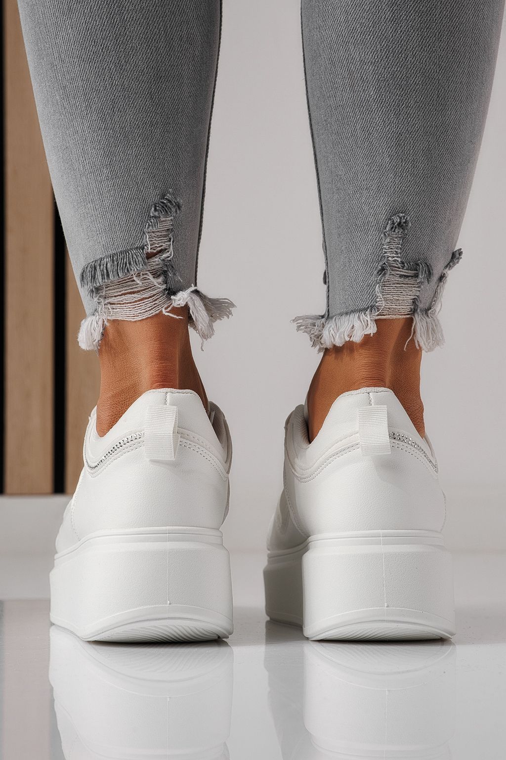 Дамски маратонки бели от еко кожа Delia #24079