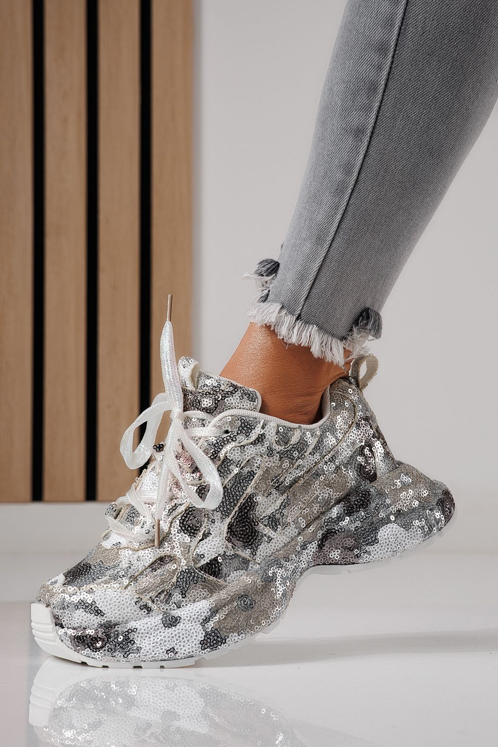 Дамски маратонки бели от обърната еко кожа Georgiana #24106