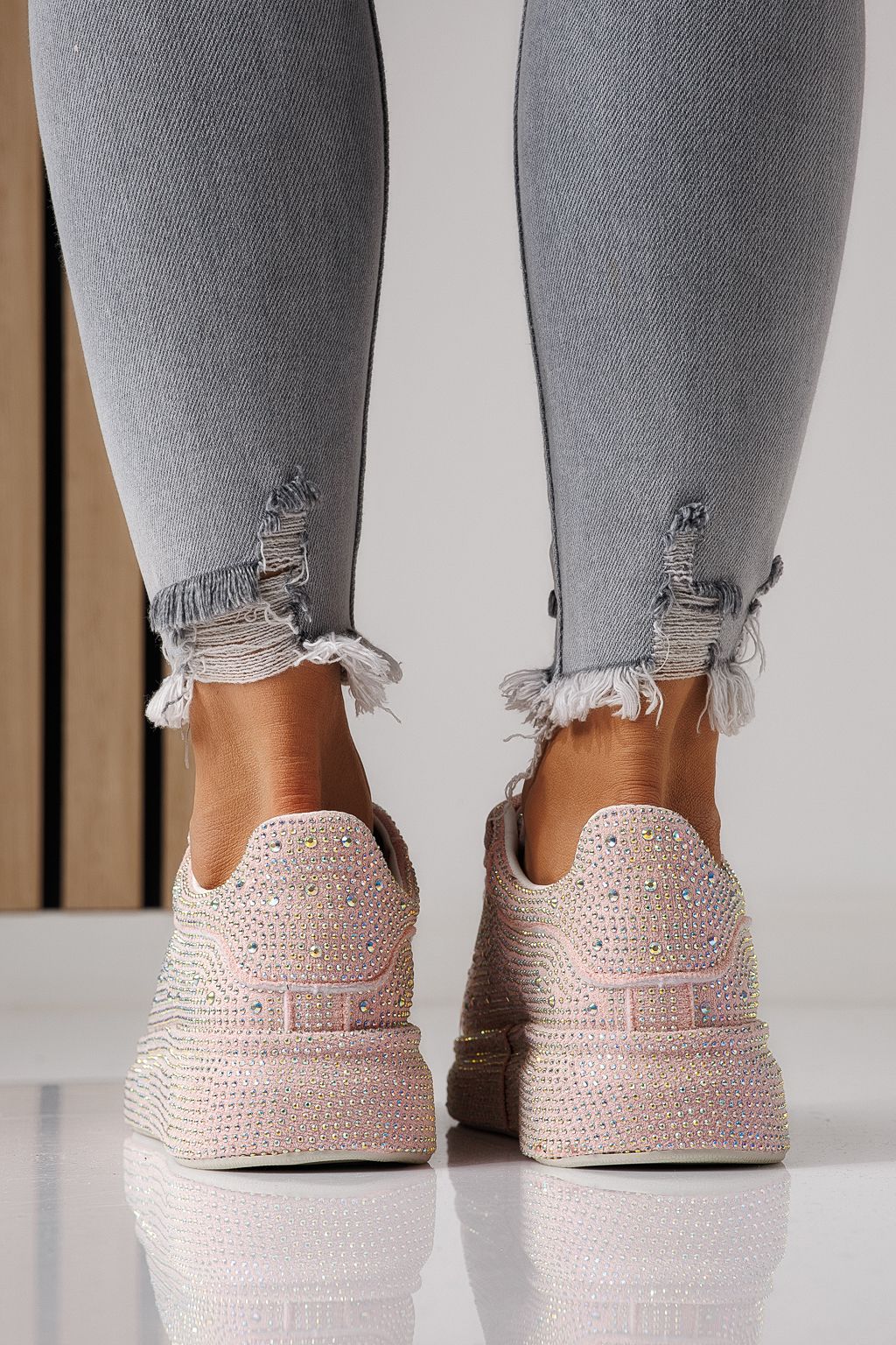 Дамски маратонки розови от текстилен материал Alexia #24006